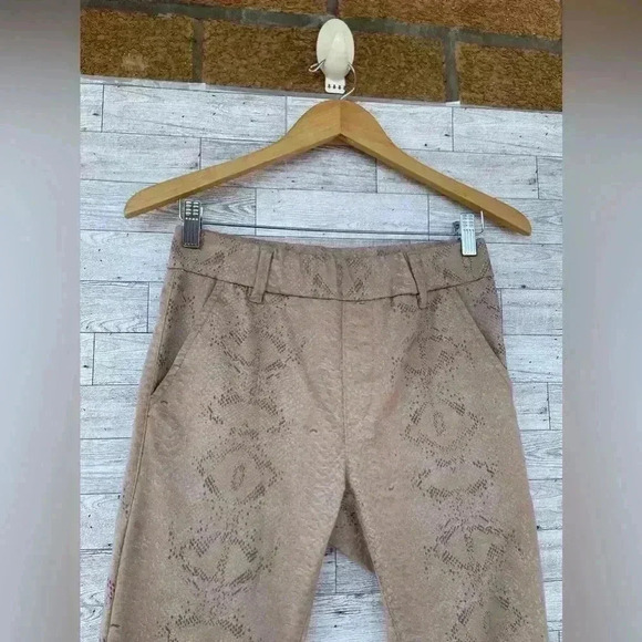 Bevy Flog dafna tan snake print joggers pants  size  24 - Picture 5 of 12